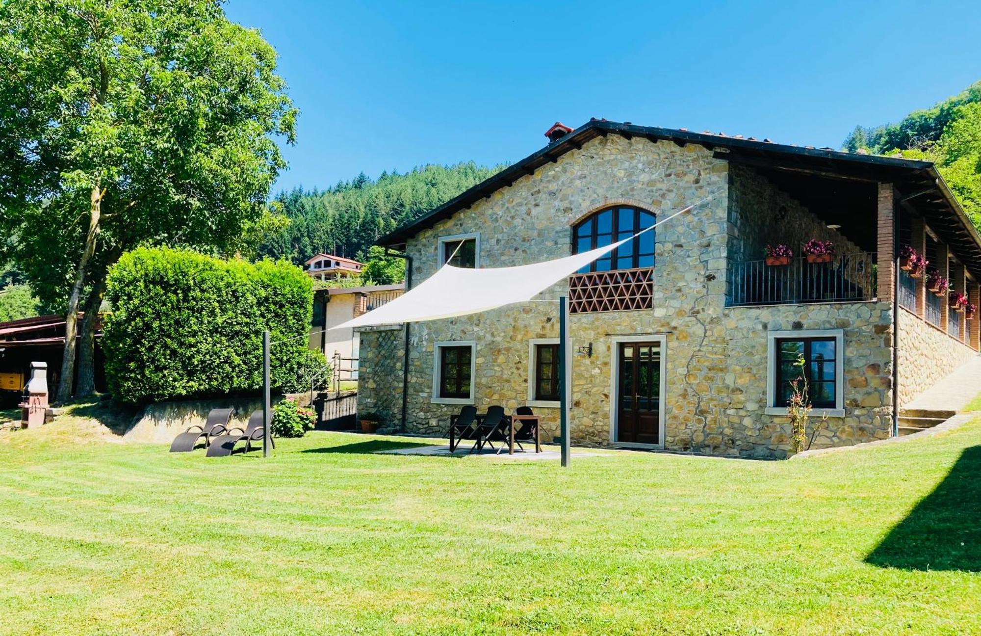Agriturismo Poderino Кастільйоне-ді-Гарфаньяна Екстер'єр фото