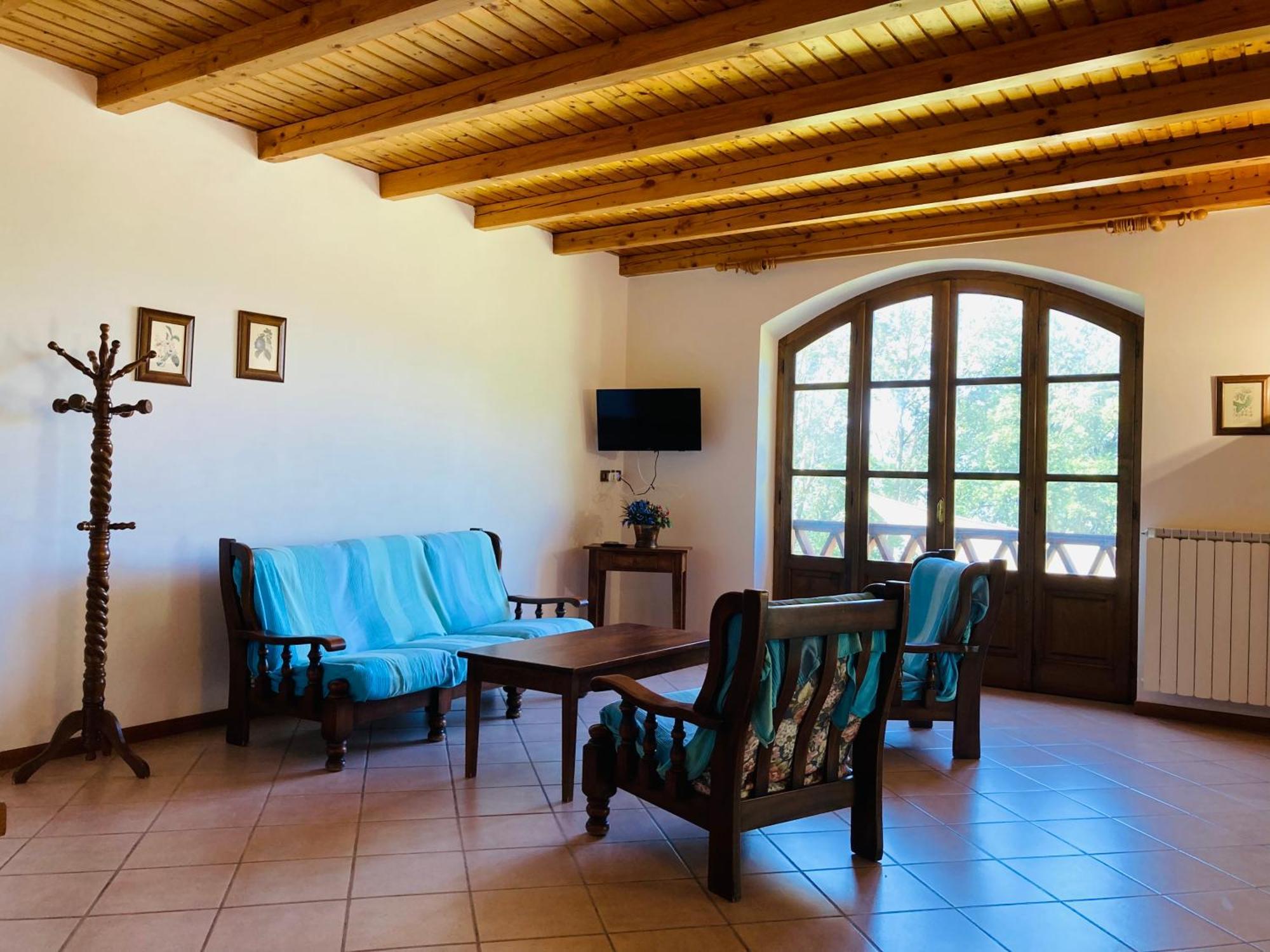 Agriturismo Poderino Кастільйоне-ді-Гарфаньяна Екстер'єр фото