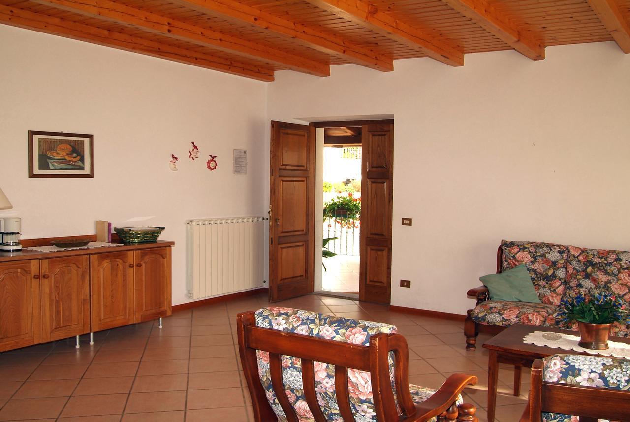 Agriturismo Poderino Кастільйоне-ді-Гарфаньяна Екстер'єр фото